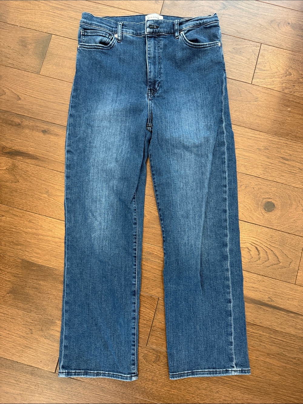 Frame Le Sleek Straight Jeans in Medium Wash Size 31 - C11-461